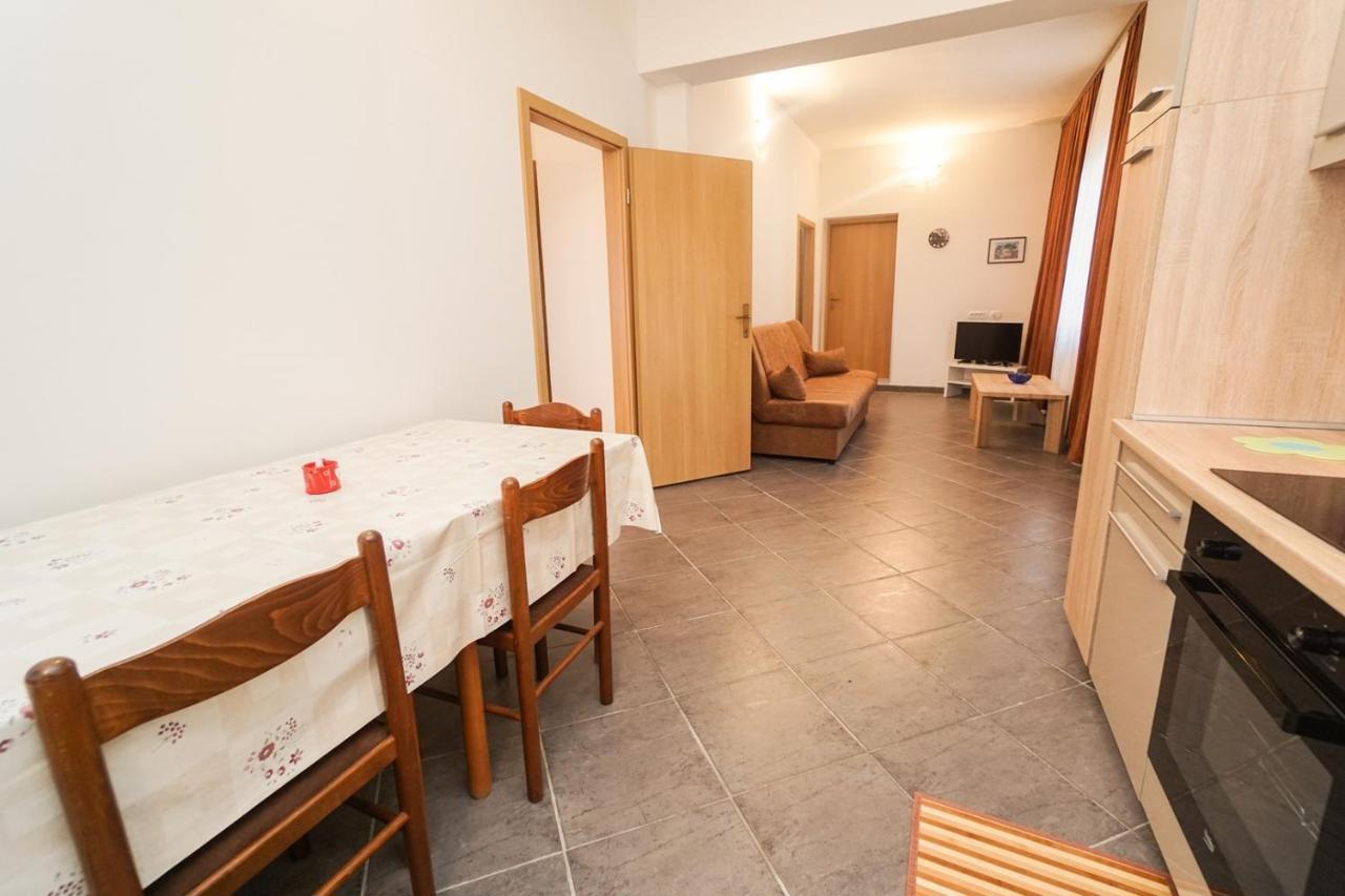 Apartments Mira Savudrija Crveni Vrh Extérieur photo